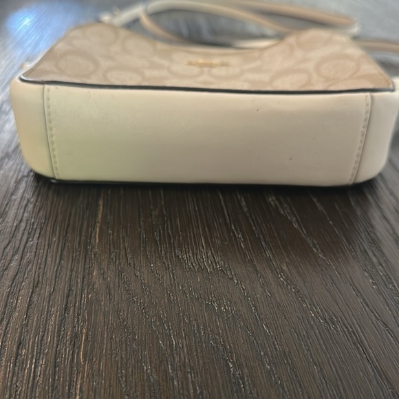 Coach Tan Signature Crossbody Bag - Picture 3 of 9